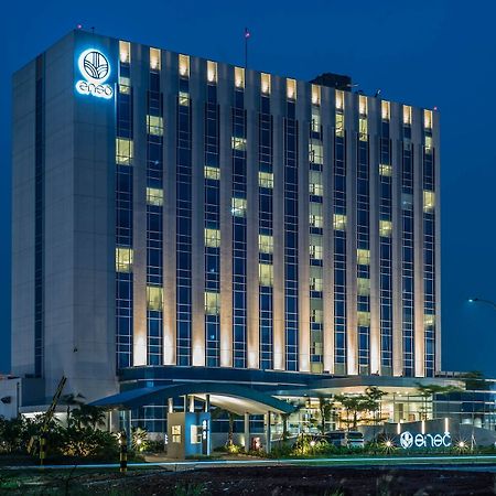 Enso Hotel Cikarang Kültér fotó